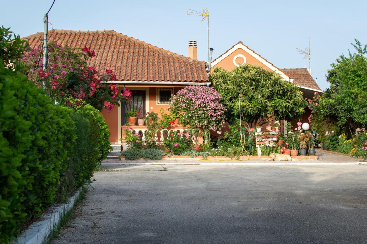 Rose Garden Villa Melíkia Eksteriør billede